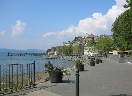Appartamento Tra Il Borgo E Il Lago Anguillara Sabazia Exterior foto